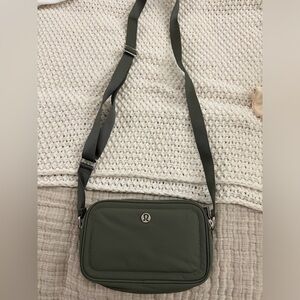 lululemon athletica Olive Messenger Bag